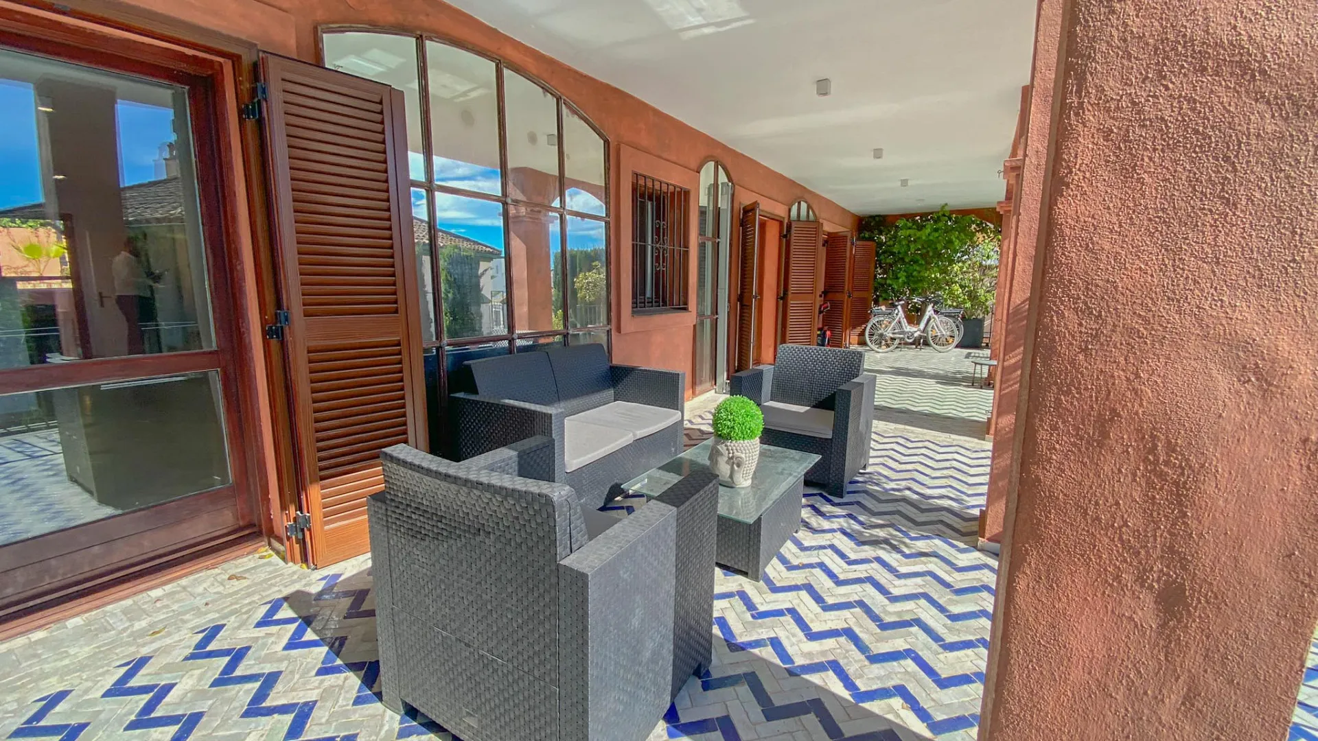 Pareado a la venta de 4 dormitorios en Marbella Golden Mile