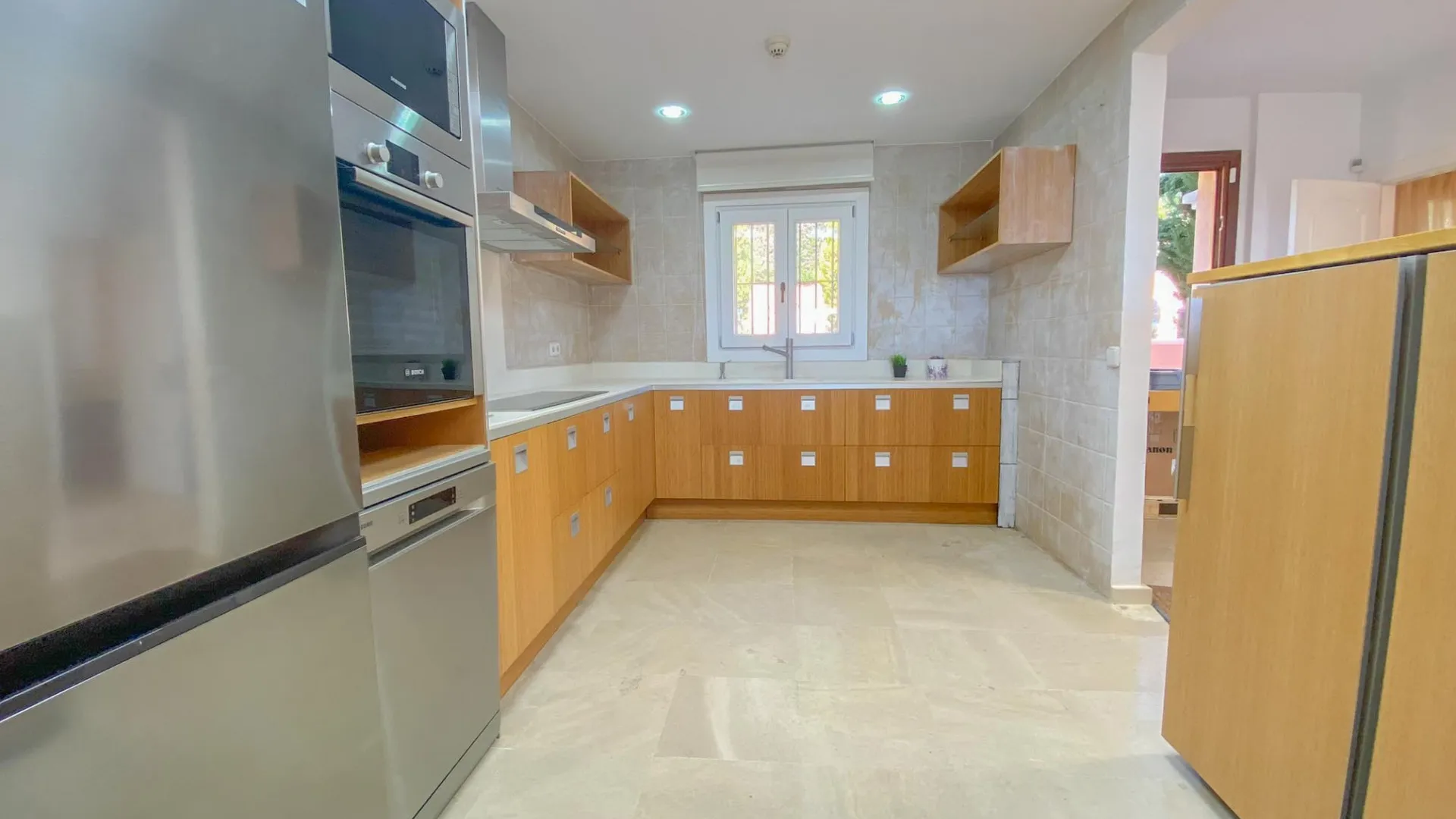 Pareado a la venta de 4 dormitorios en Marbella Golden Mile