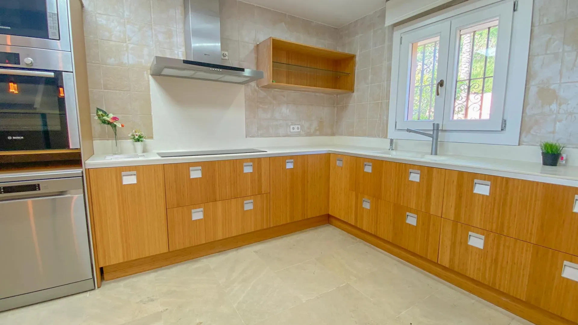 Pareado a la venta de 4 dormitorios en Marbella Golden Mile