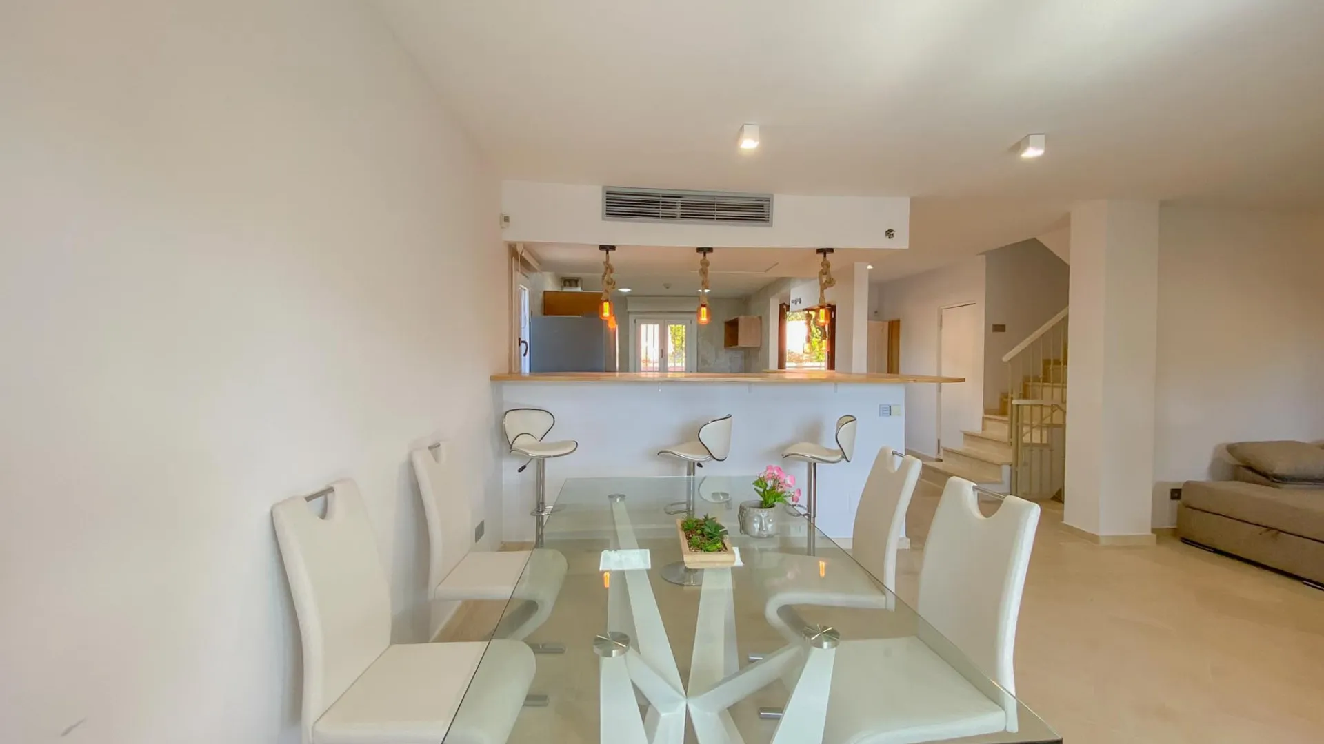 Pareado a la venta de 4 dormitorios en Marbella Golden Mile