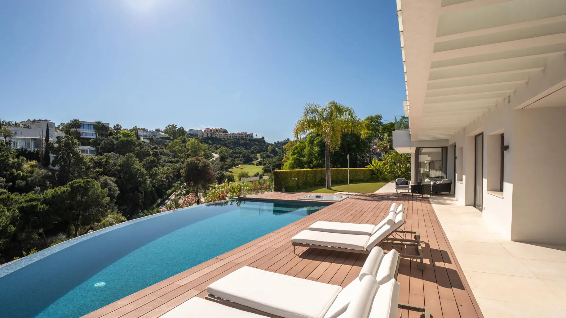 Se vende villa en La Quinta