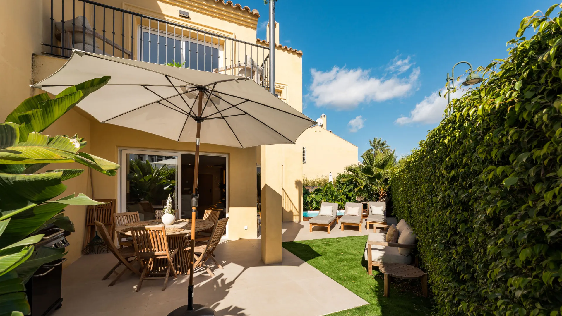 Town house in Azalea Beach for sale