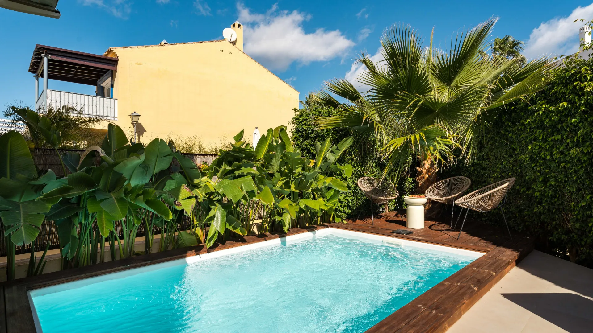 Town house in Azalea Beach for sale