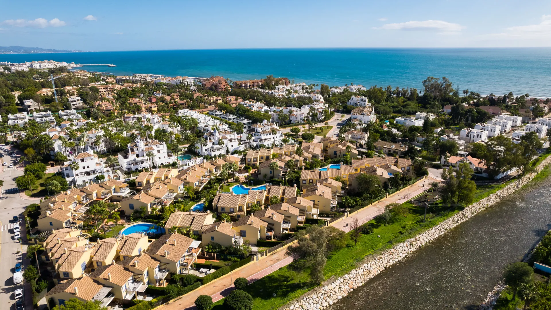 Town house in Azalea Beach for sale