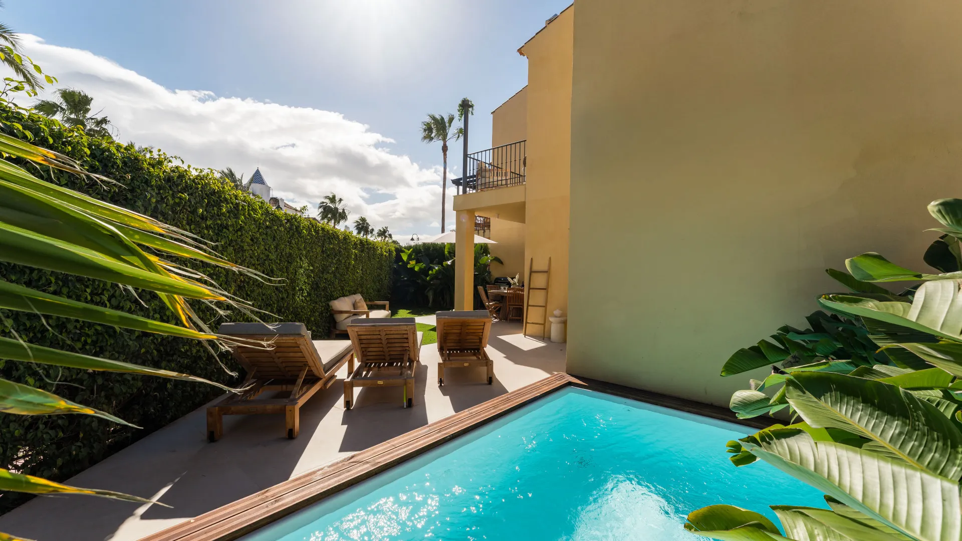 Town house in Azalea Beach for sale