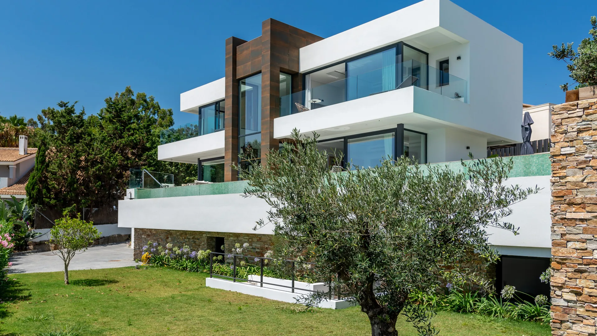 Manilva, villa a la venta de 5 dormitorios