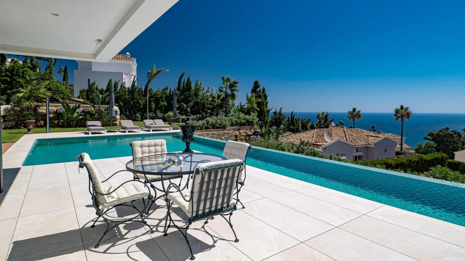 Manilva, villa a la venta de 5 dormitorios