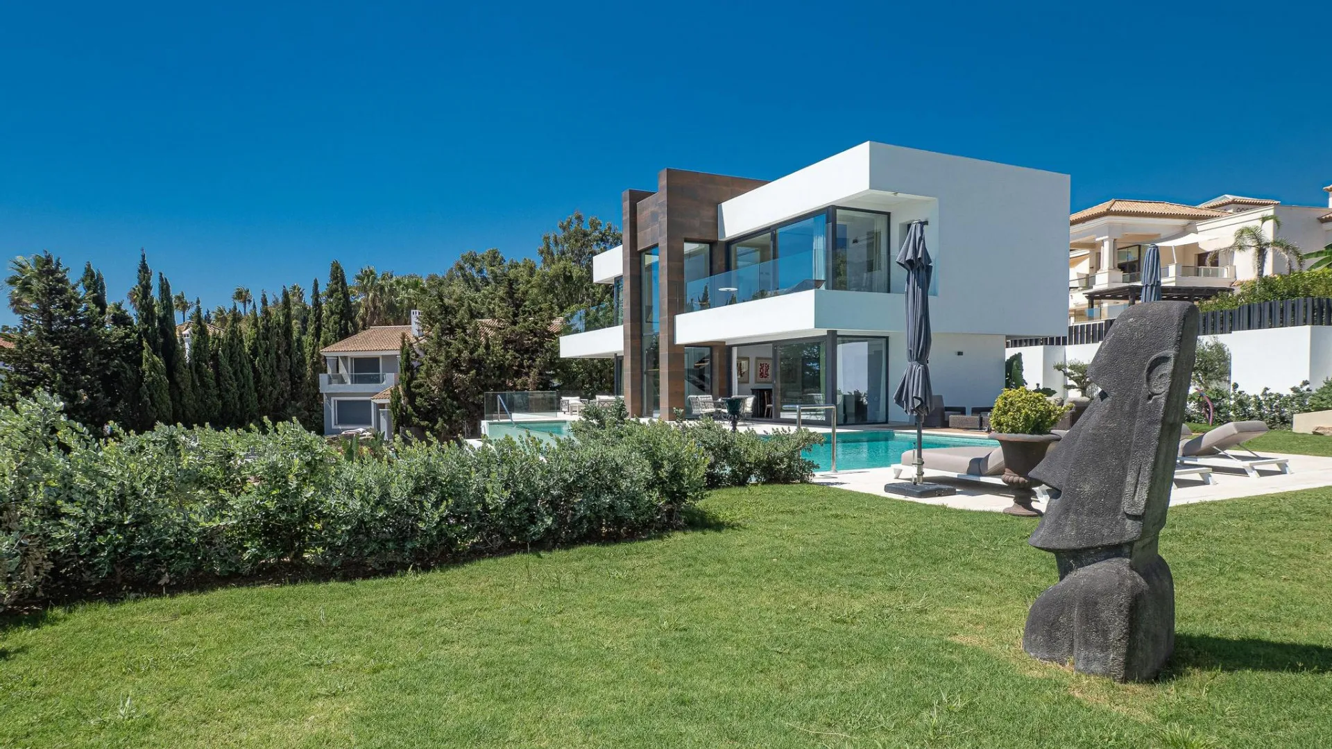 Manilva, villa a la venta de 5 dormitorios