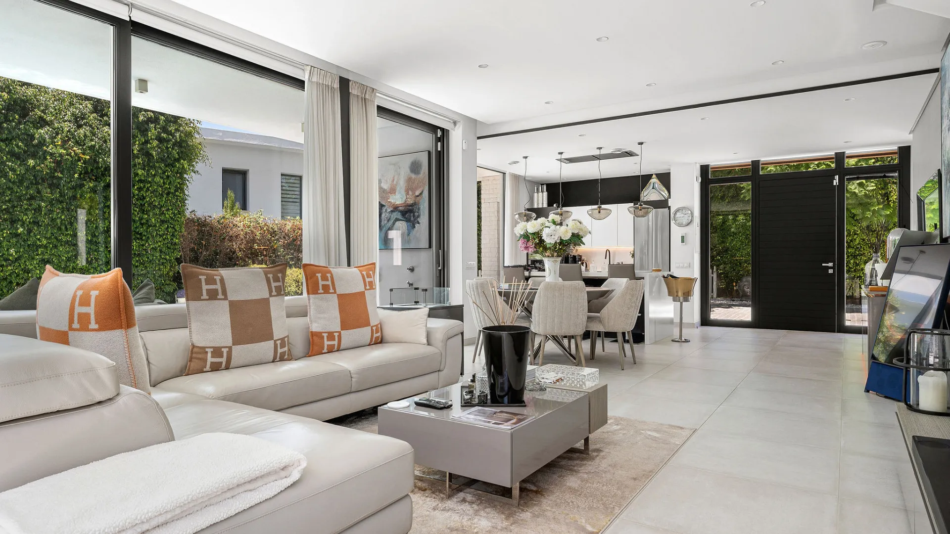 Villa a la venta con 4 dormitorios en Arboleda