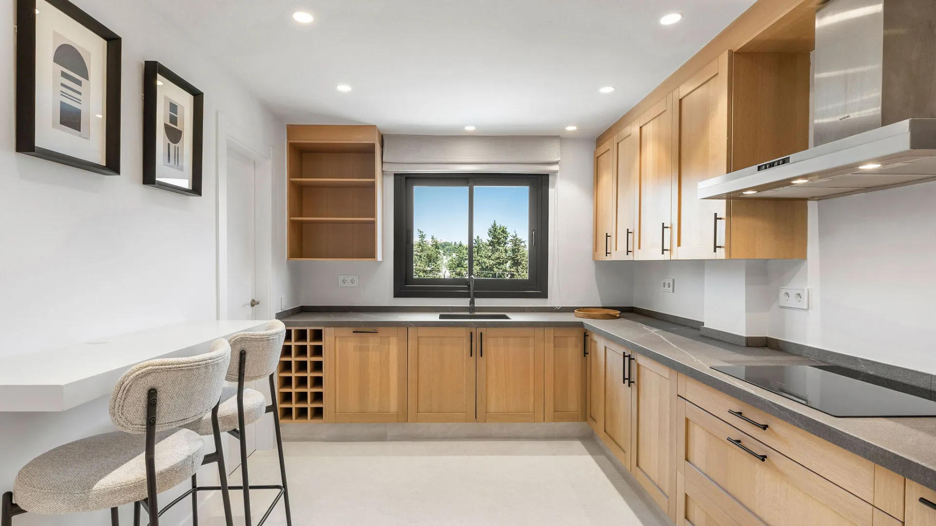 Los Olivos 4 bedrooms town house for sale