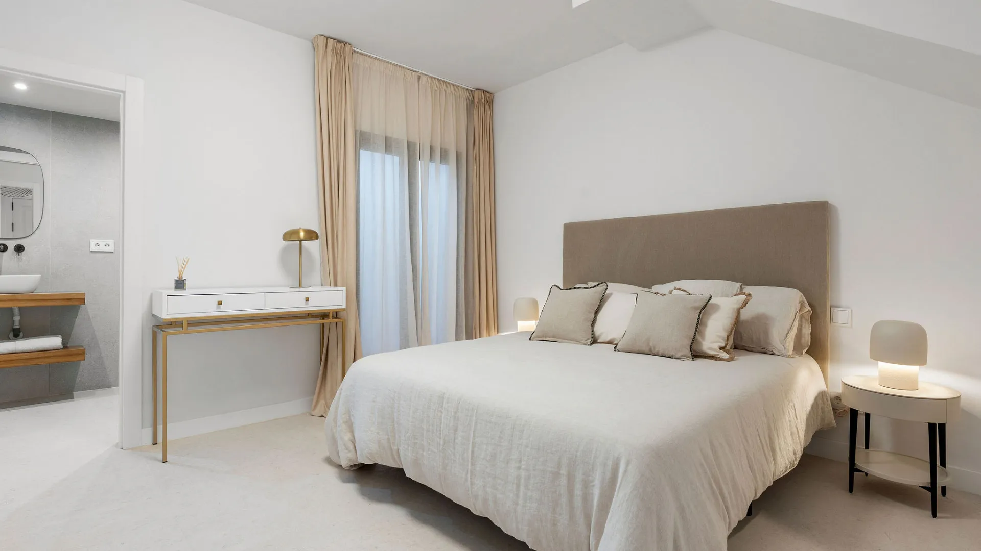 Los Olivos 4 bedrooms town house for sale