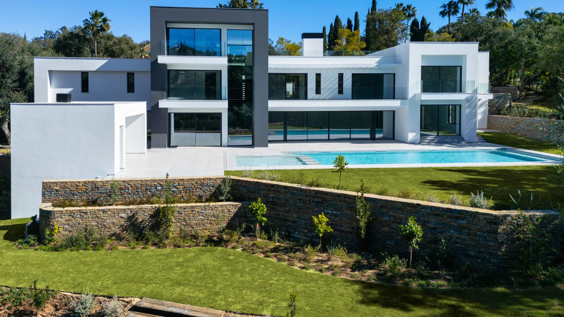 Villa en venta en Sotogrande Alto con 7 dormitorios