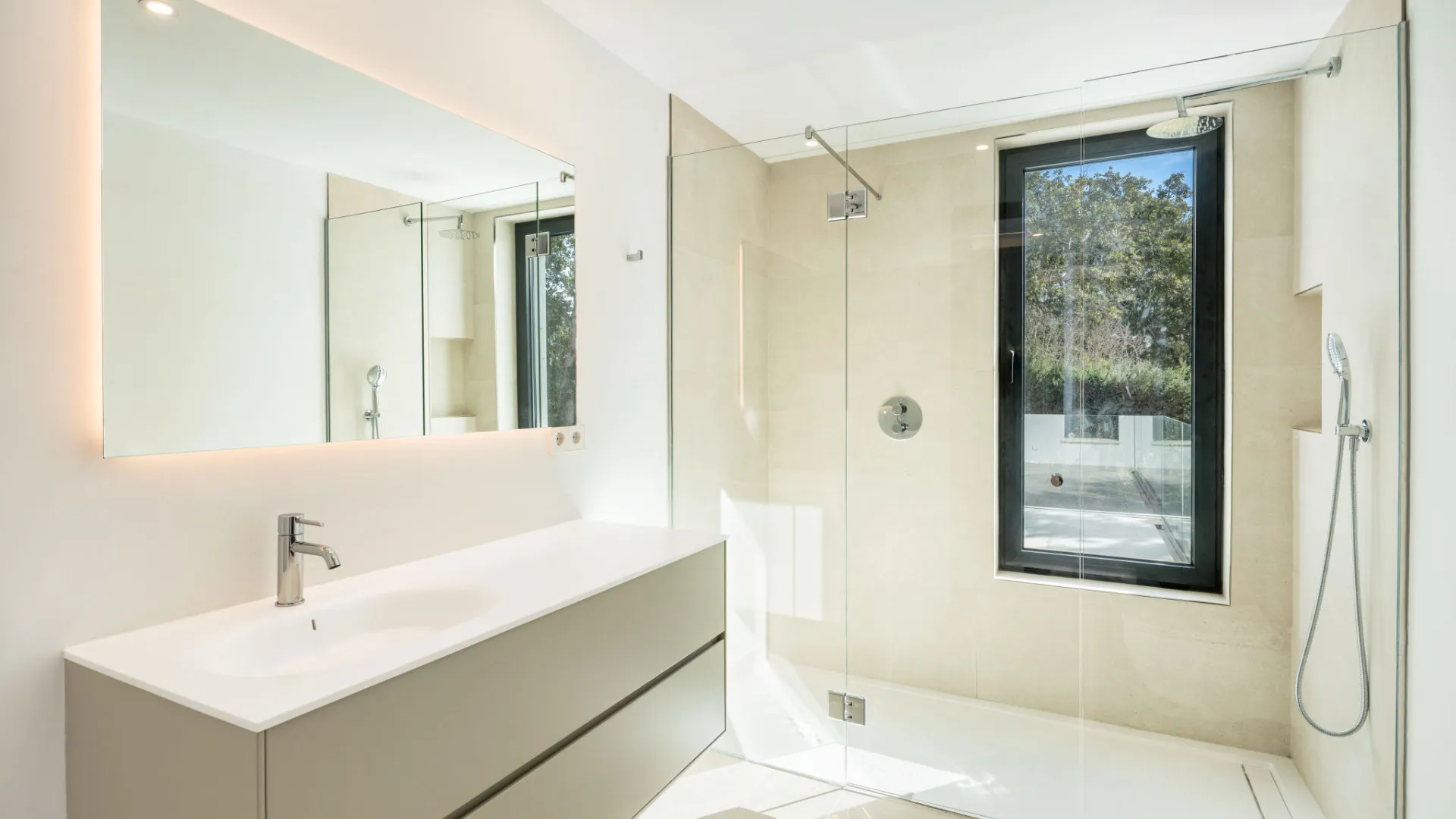 Villa en venta en Sotogrande Alto con 7 dormitorios