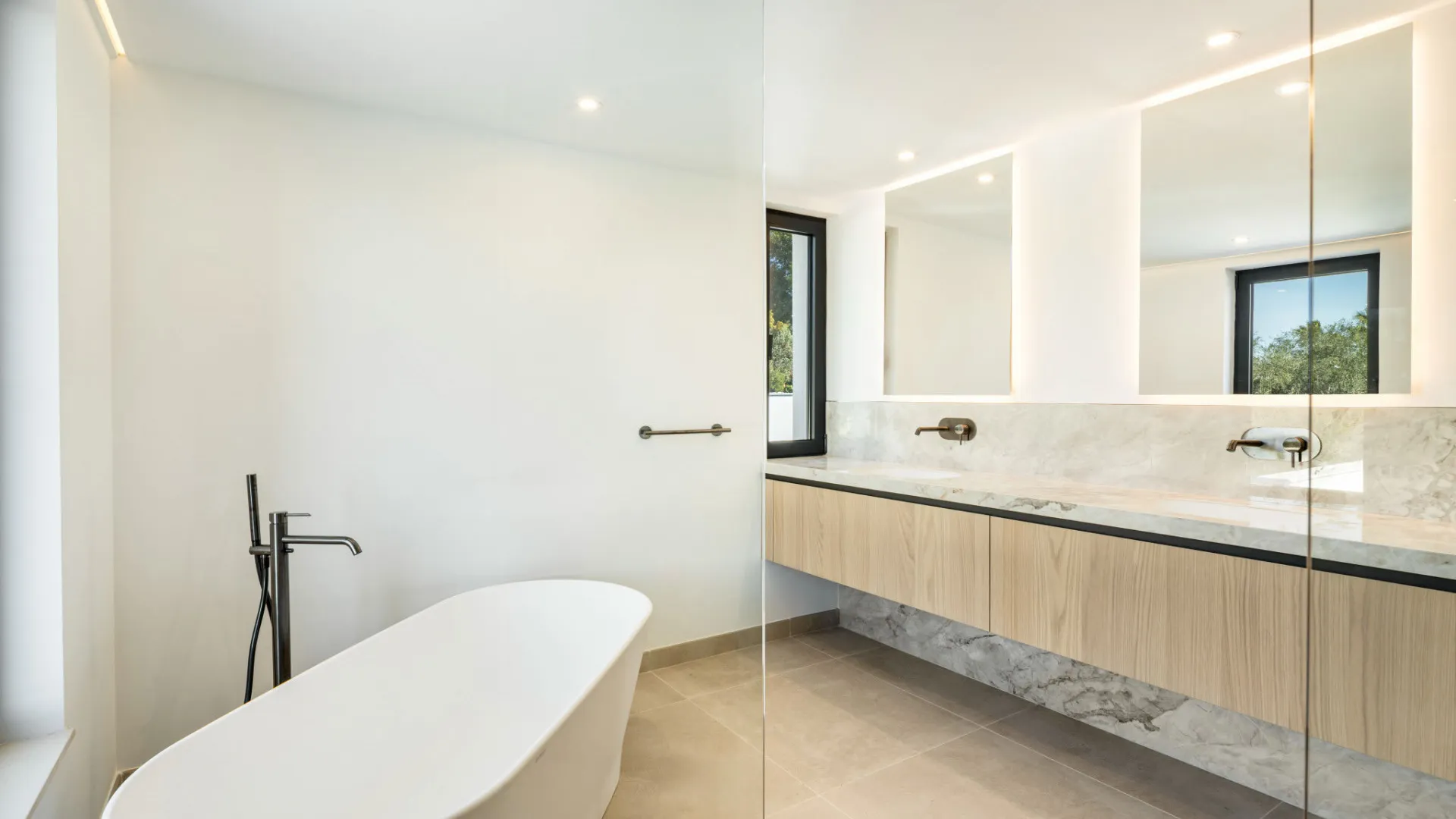 Villa en venta en Sotogrande Alto con 7 dormitorios