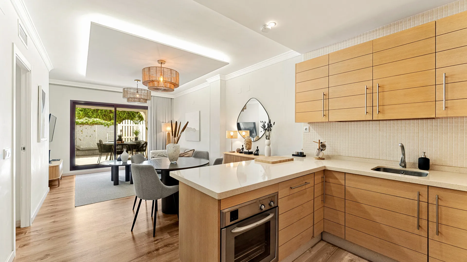 Apartment for sale in San Pedro de Alcantara with 4 bedrooms