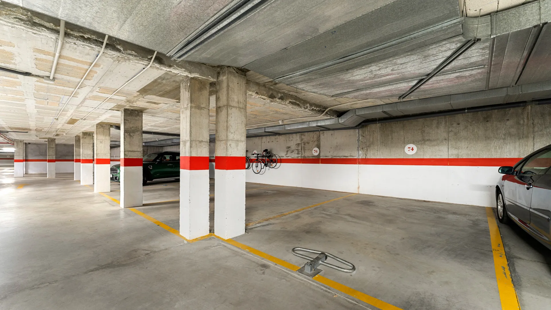 Apartment for sale in San Pedro de Alcantara with 4 bedrooms