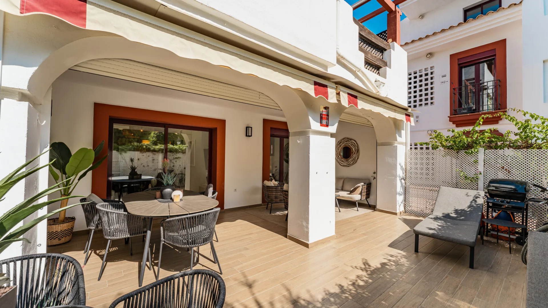 Apartment for sale in San Pedro de Alcantara with 4 bedrooms