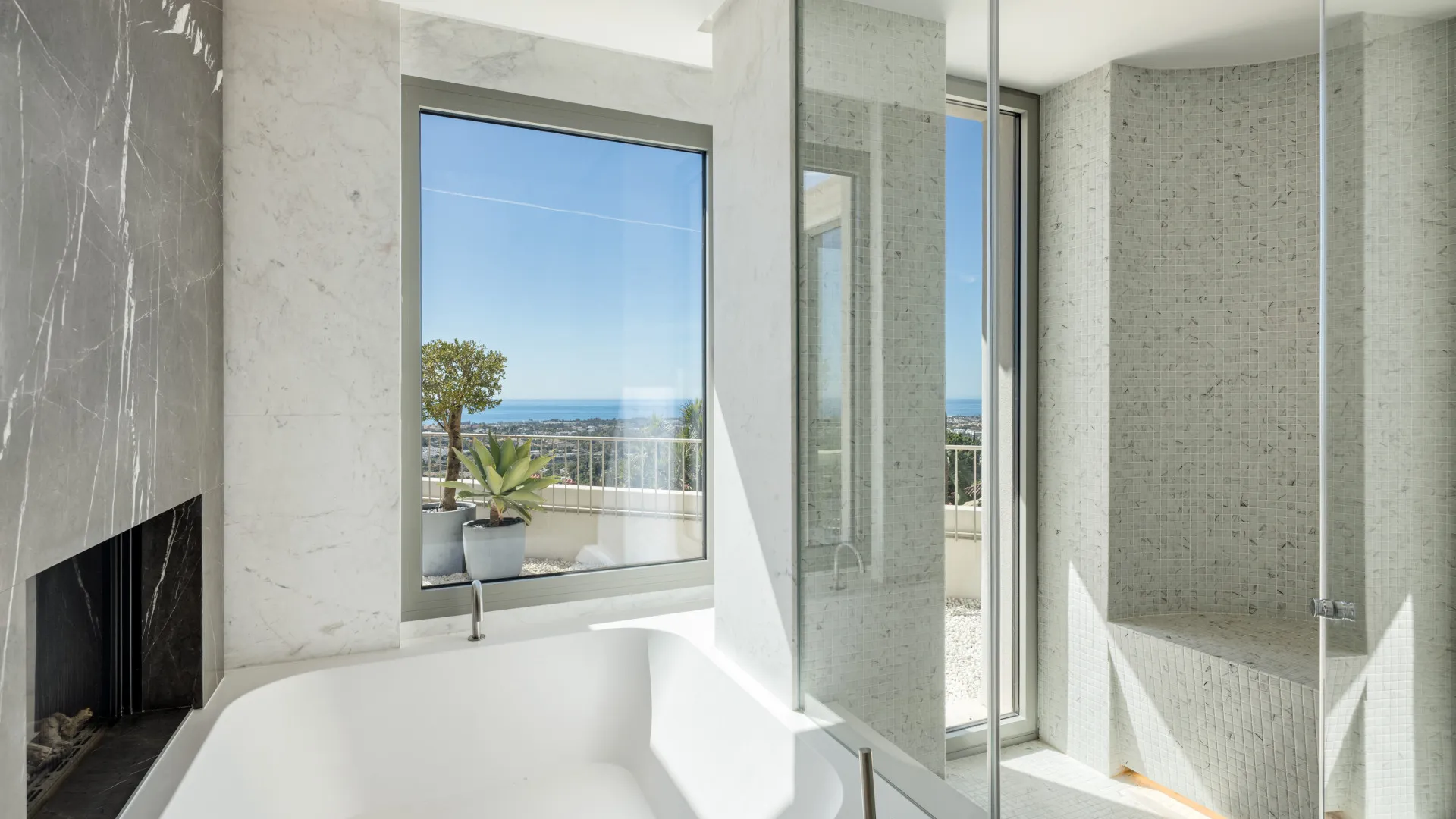 For sale Monte Halcones 7 bedrooms villa