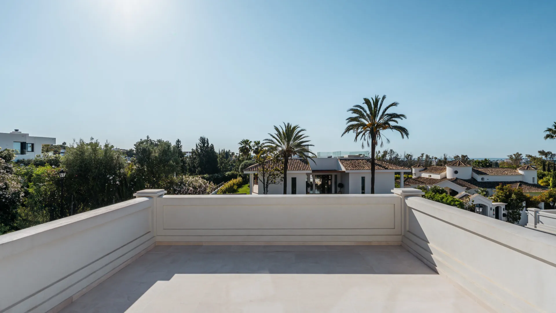 4 bedrooms Nueva Andalucia villa for sale