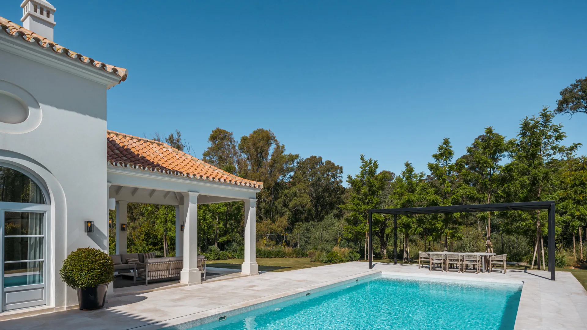 4 bedrooms Nueva Andalucia villa for sale