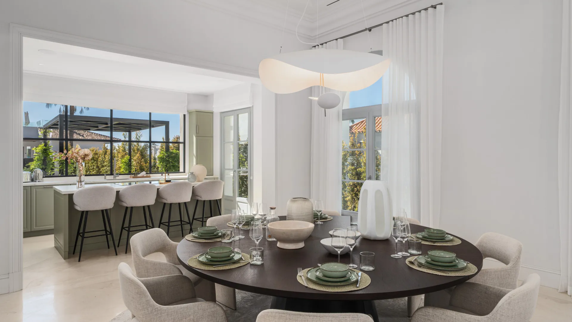 4 bedrooms Nueva Andalucia villa for sale