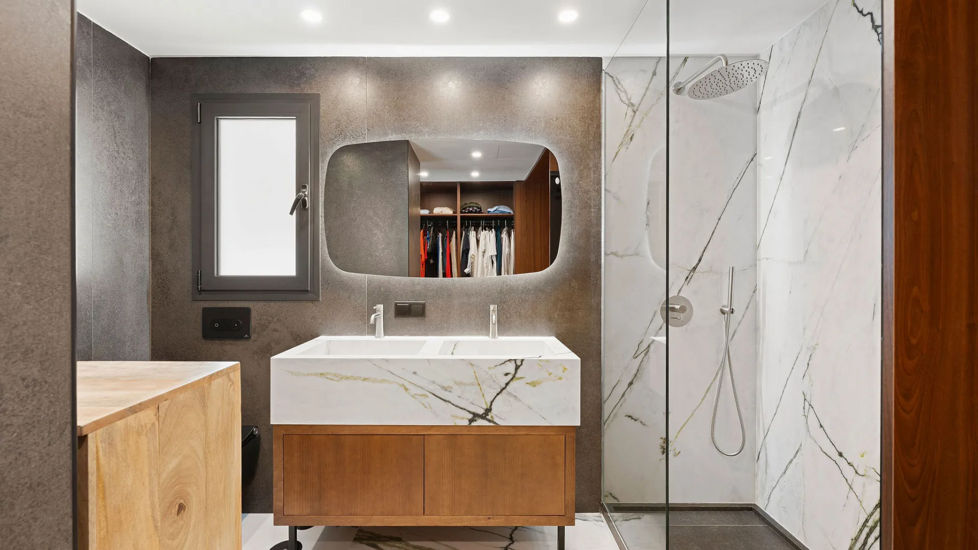 Villa for sale in Elviria with 4 bedrooms