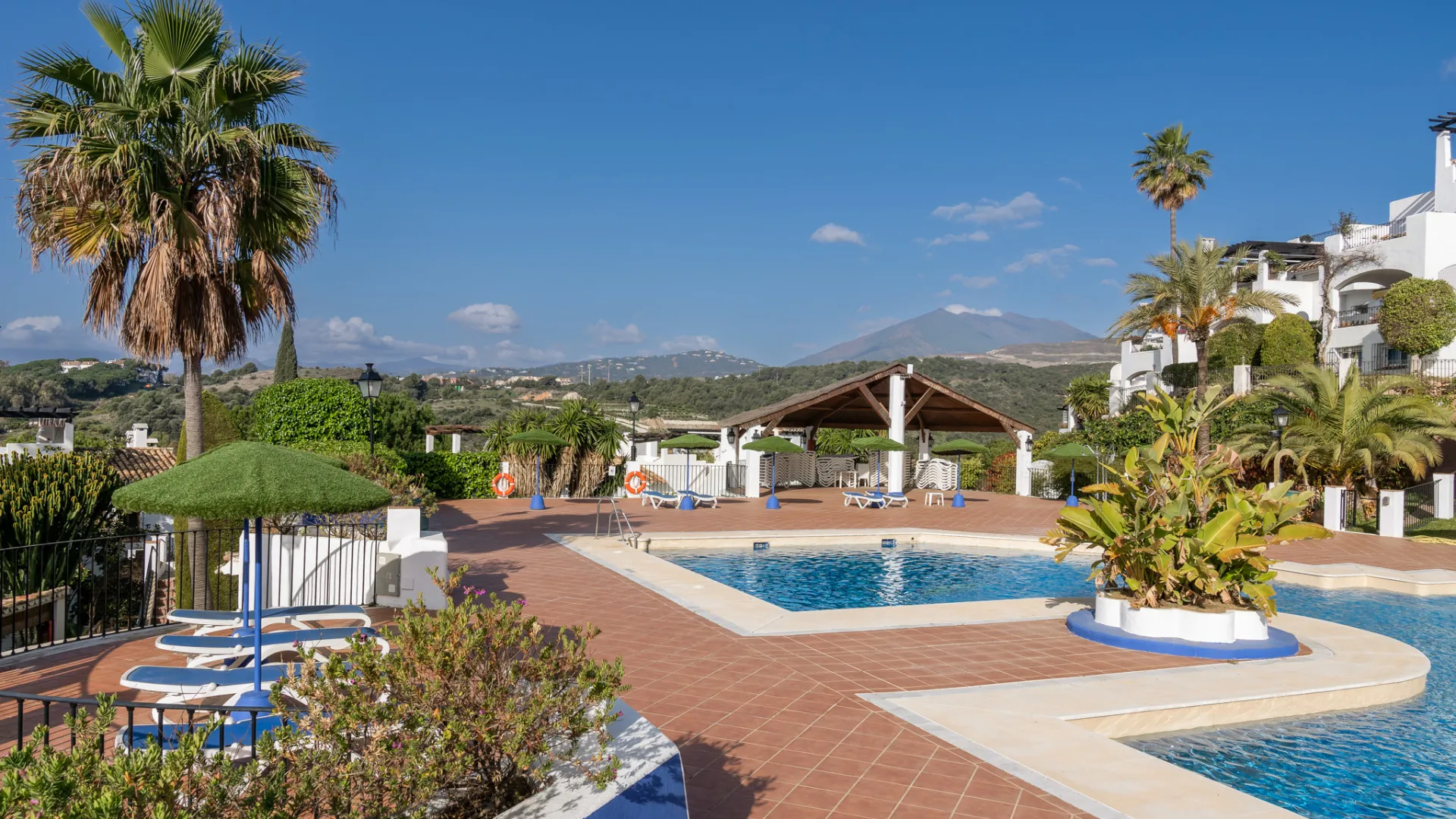 4 bedrooms Club Sierra town house for sale