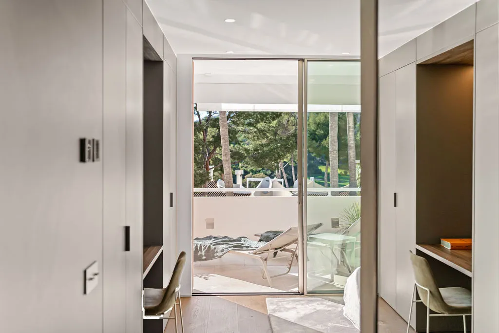 For sale apartment with 3 bedrooms in Bendinat