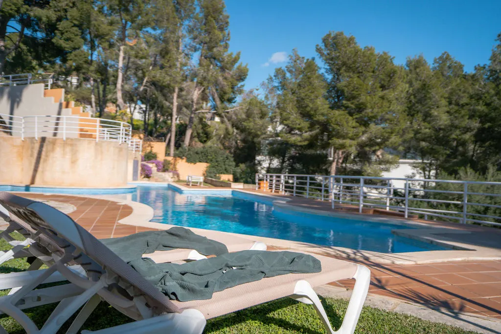 For sale apartment with 3 bedrooms in Bendinat