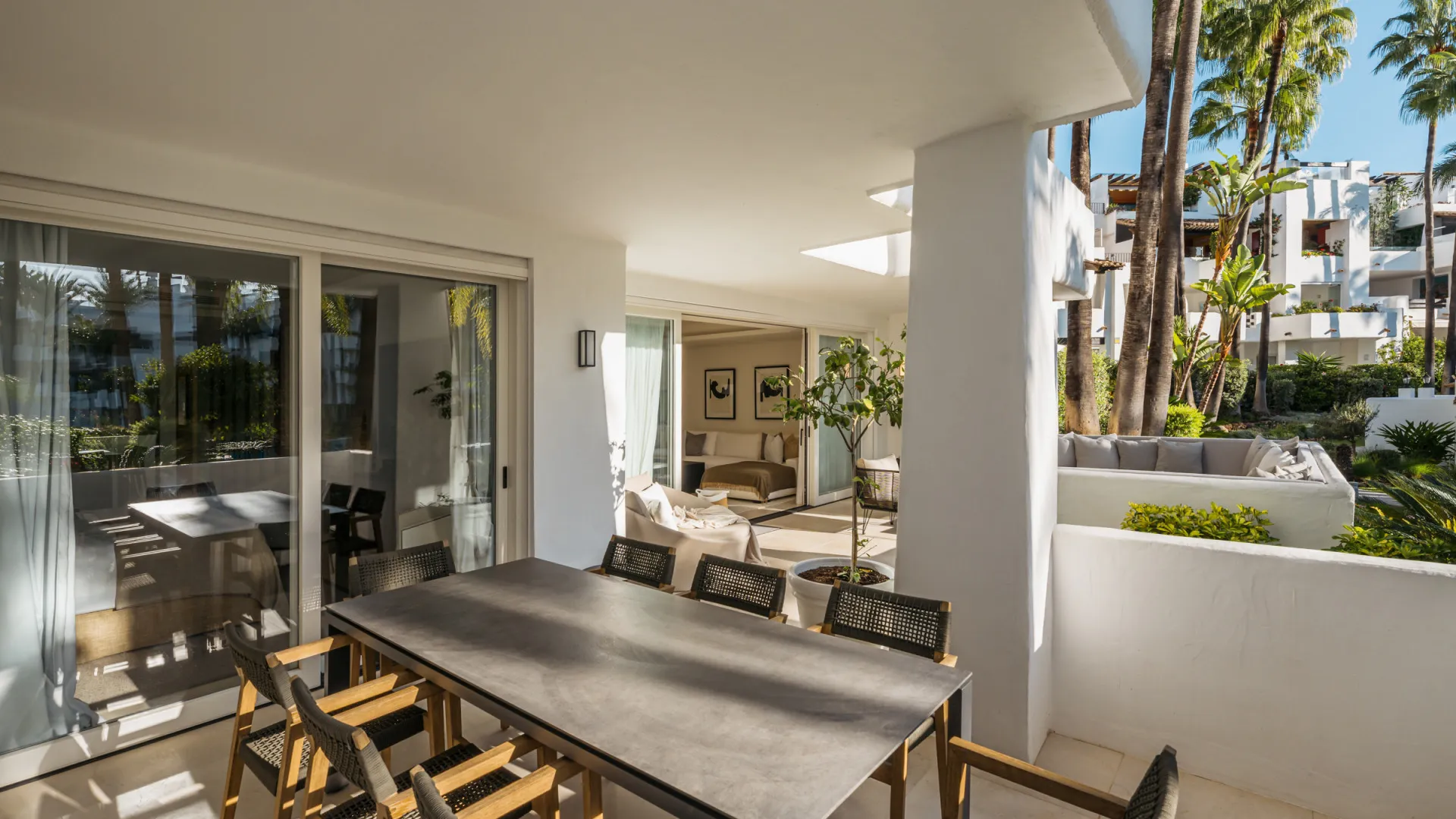 Se vende apartamento con 3 dormitorios en Puente Romano