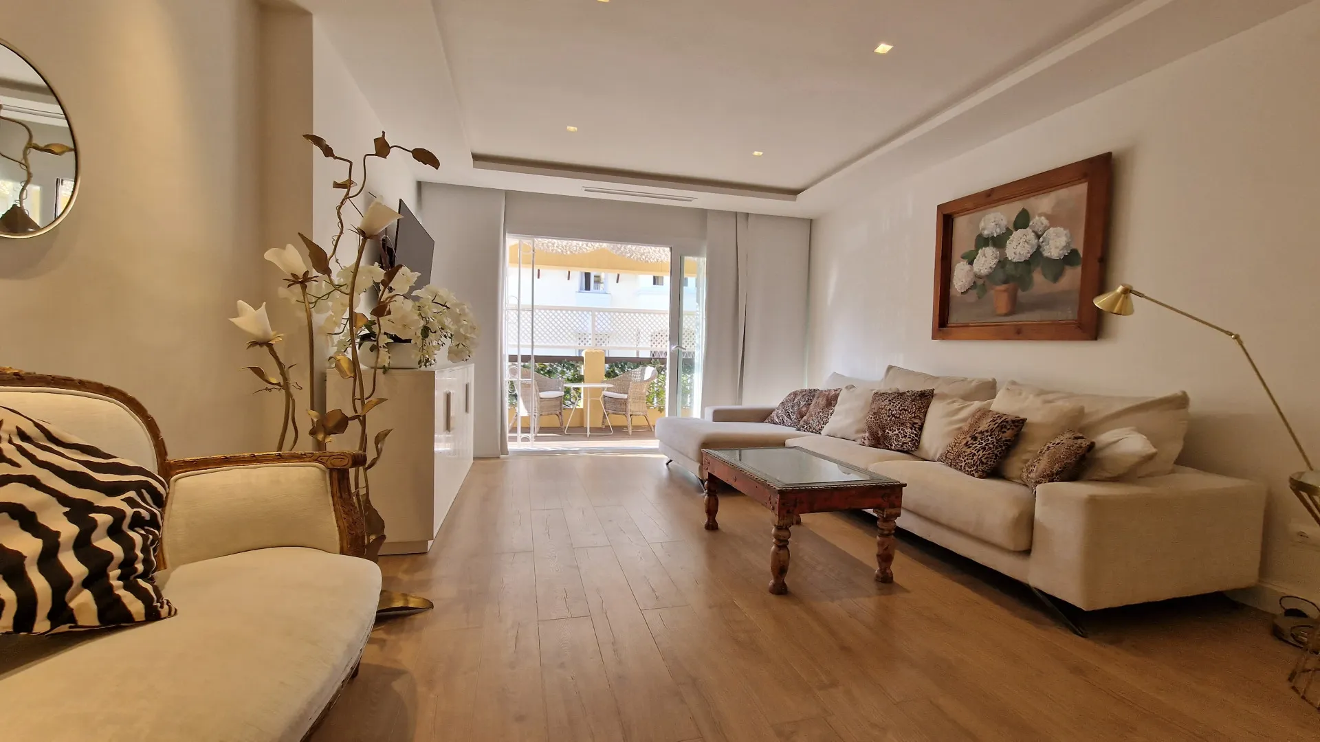Buy Marbella East ground floor apartment