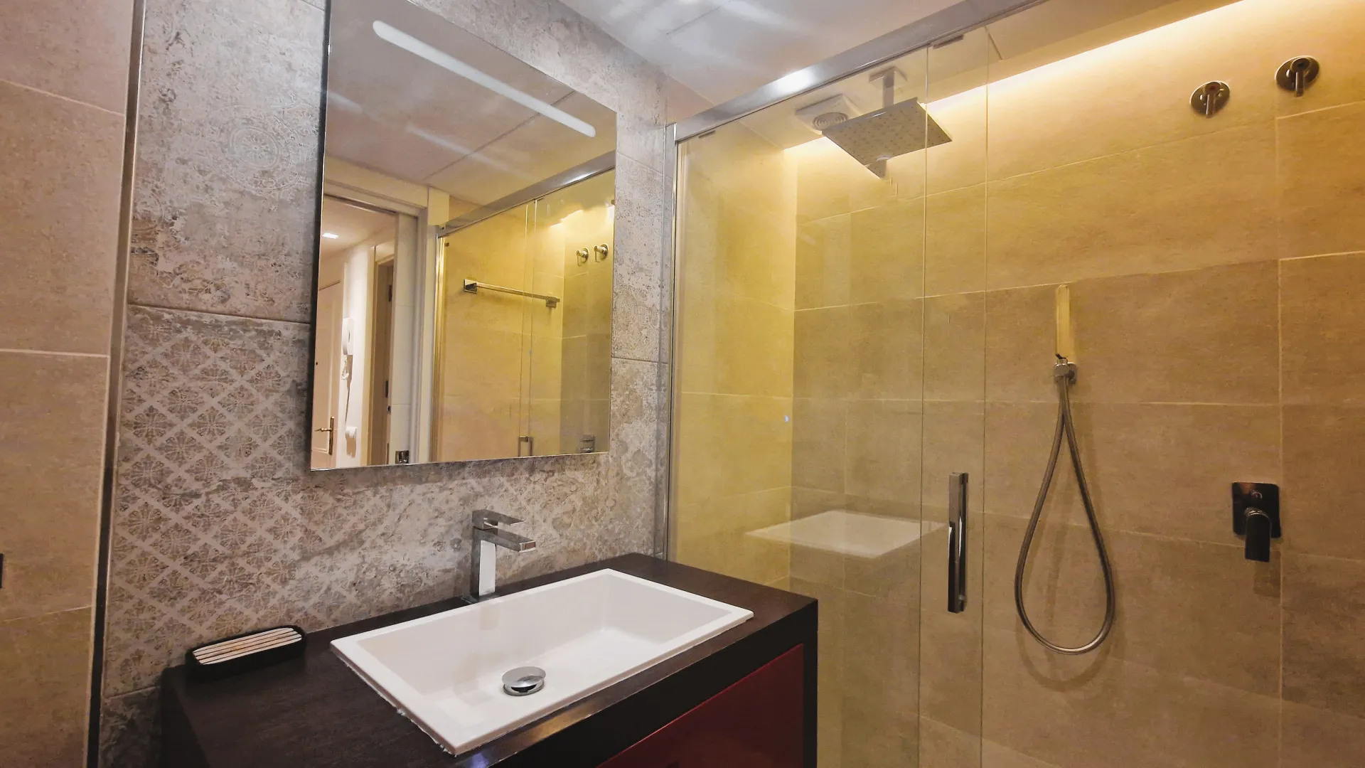 Buy Marbella East ground floor apartment