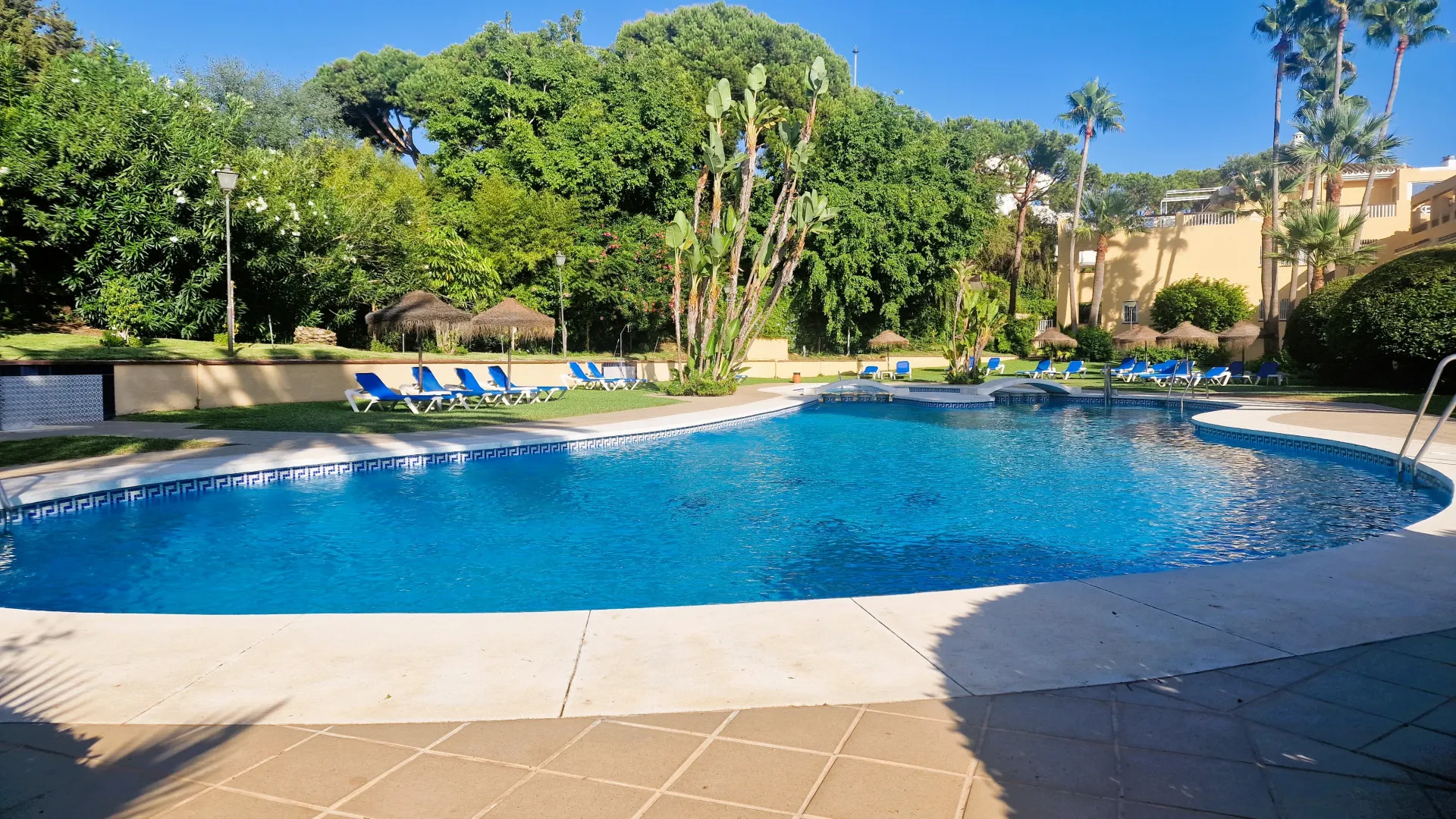 Buy Marbella East ground floor apartment