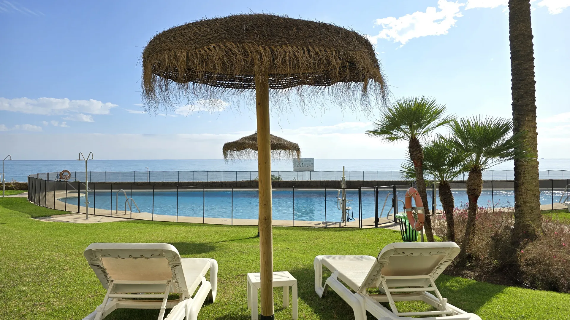 For sale Estepona East ground floor apartment