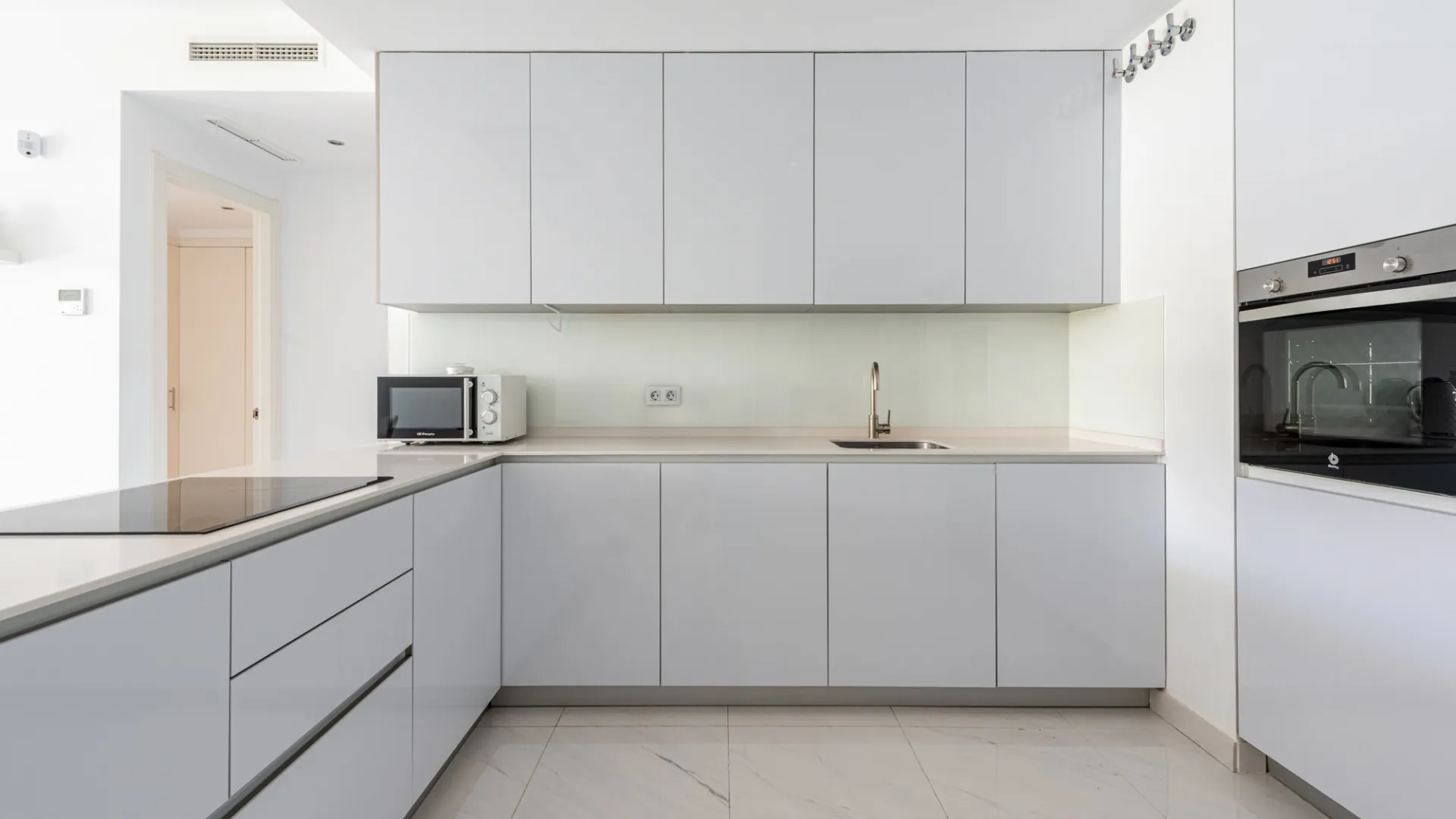 3 bedrooms Belaire apartment for sale