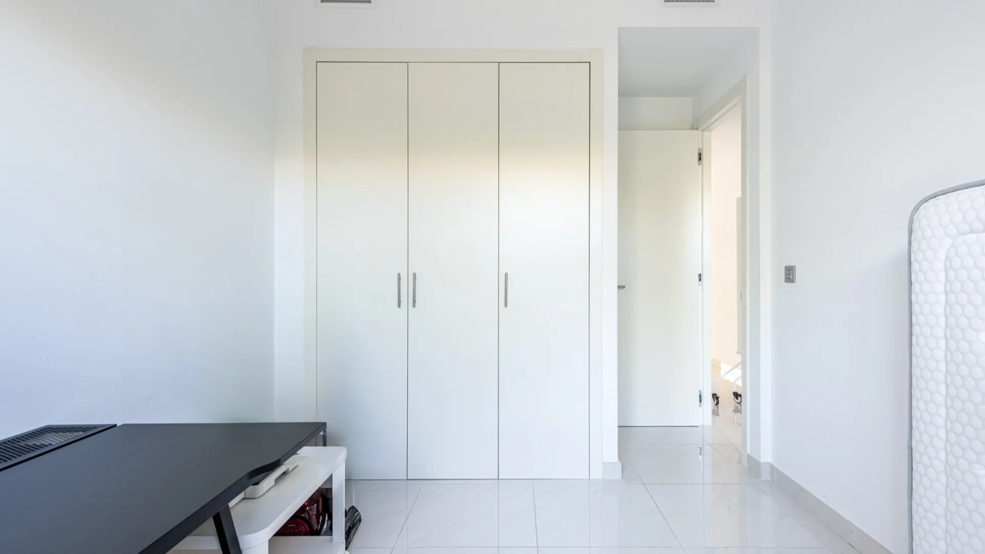 3 bedrooms Belaire apartment for sale