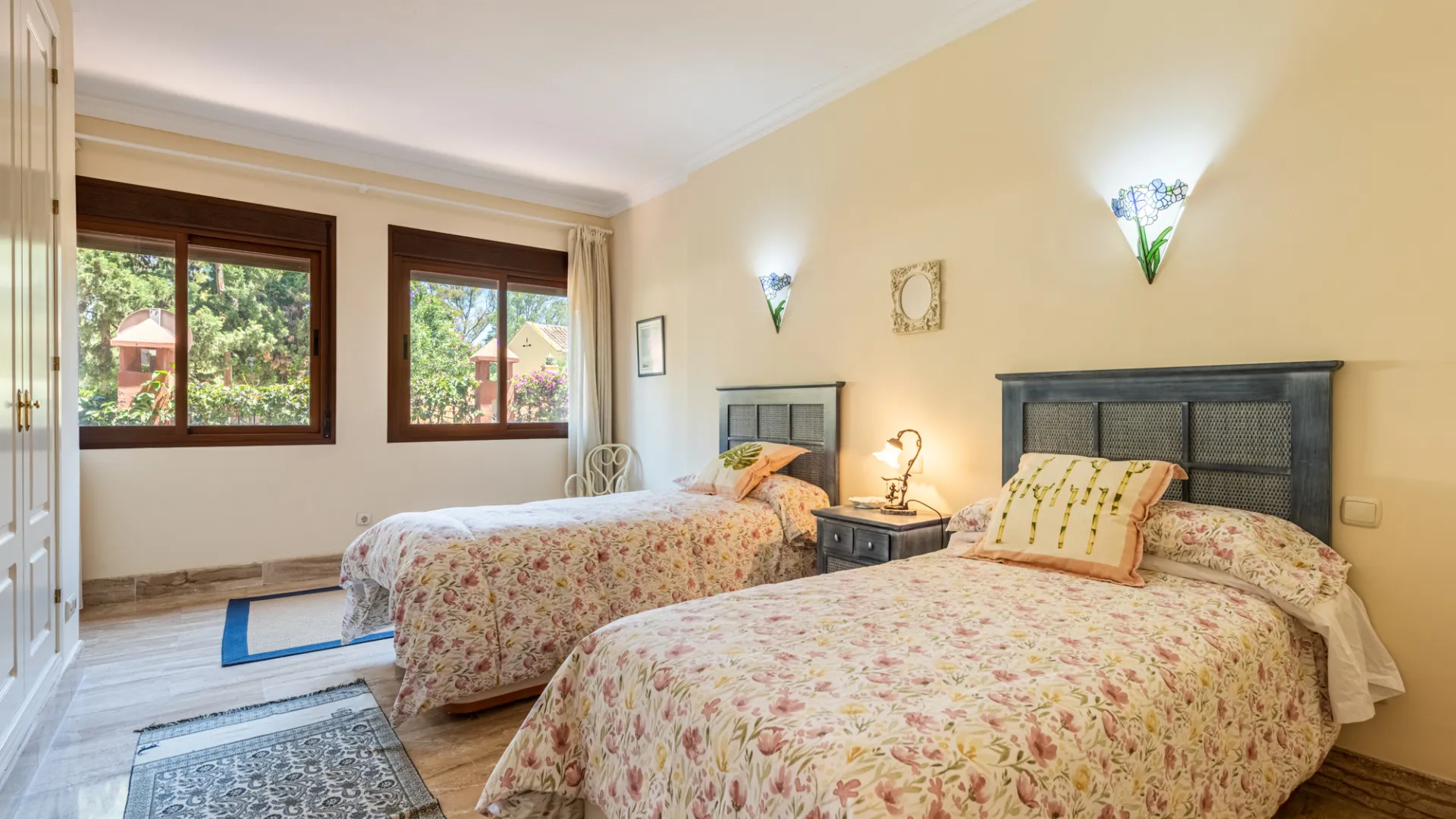 Apartamento en venta en Alhambra del Golf con 2 dormitorios