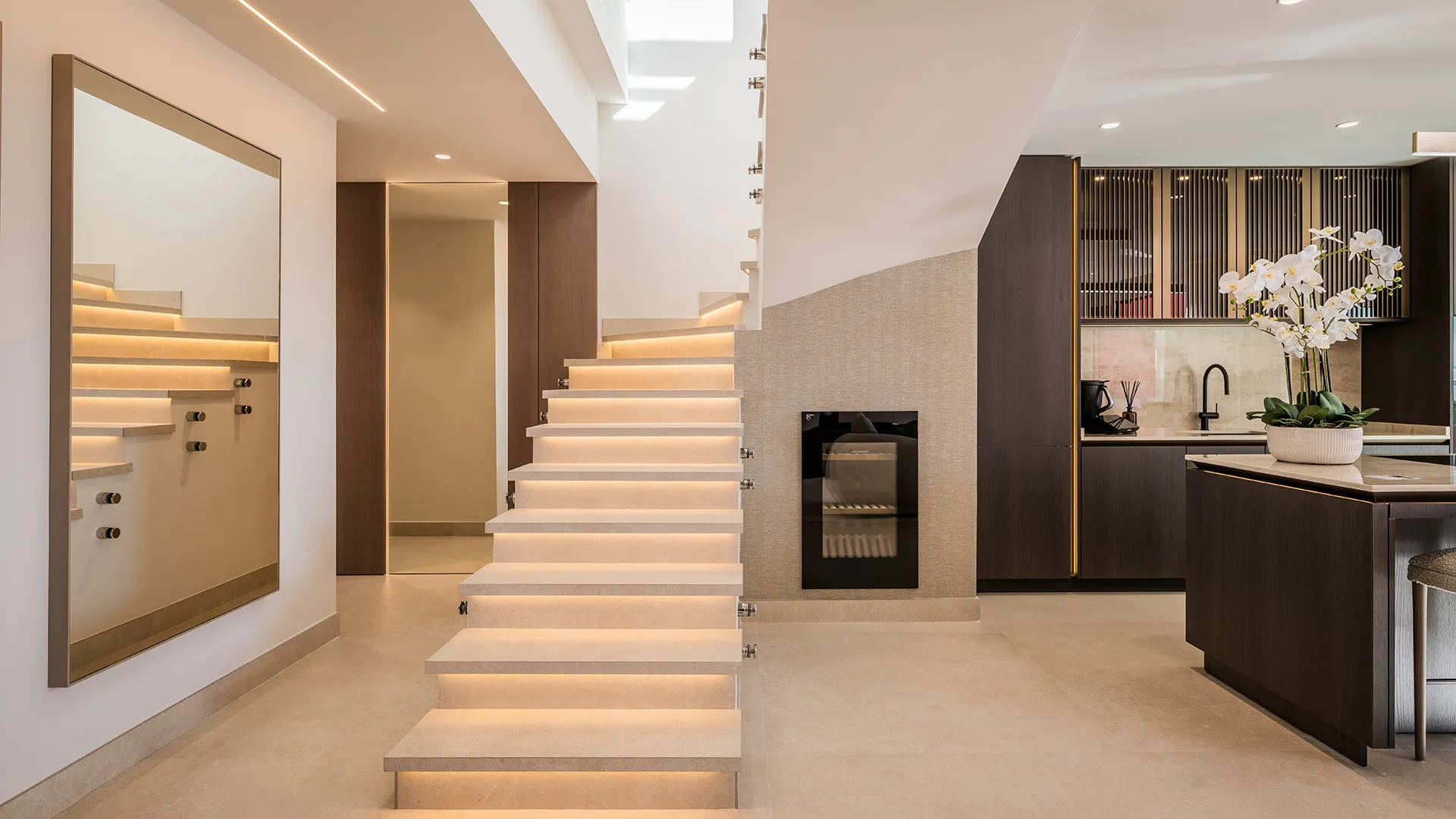 For sale penthouse with 3 bedrooms in New Golden Mile