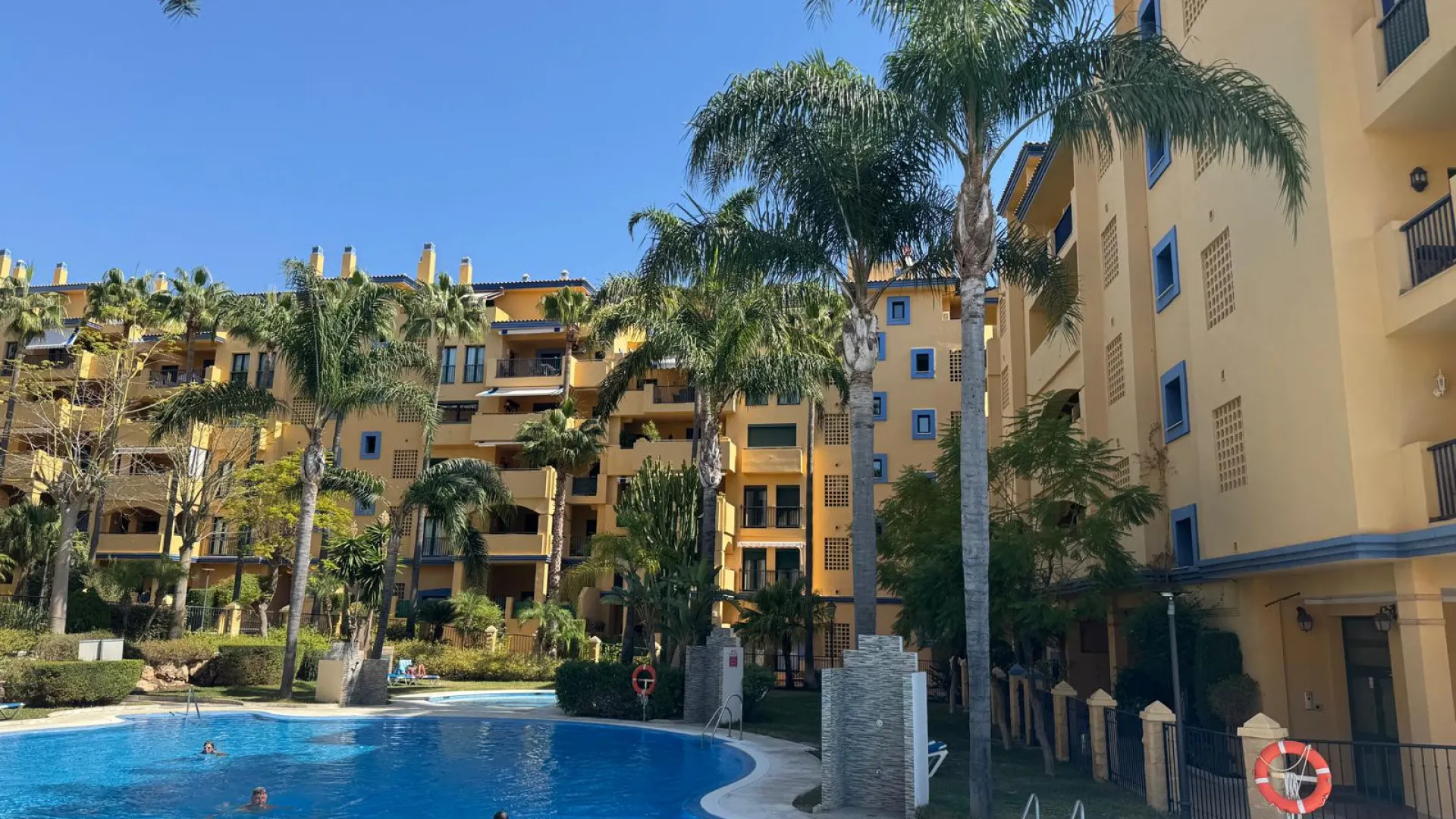 Apartment in Los Naranjos for sale