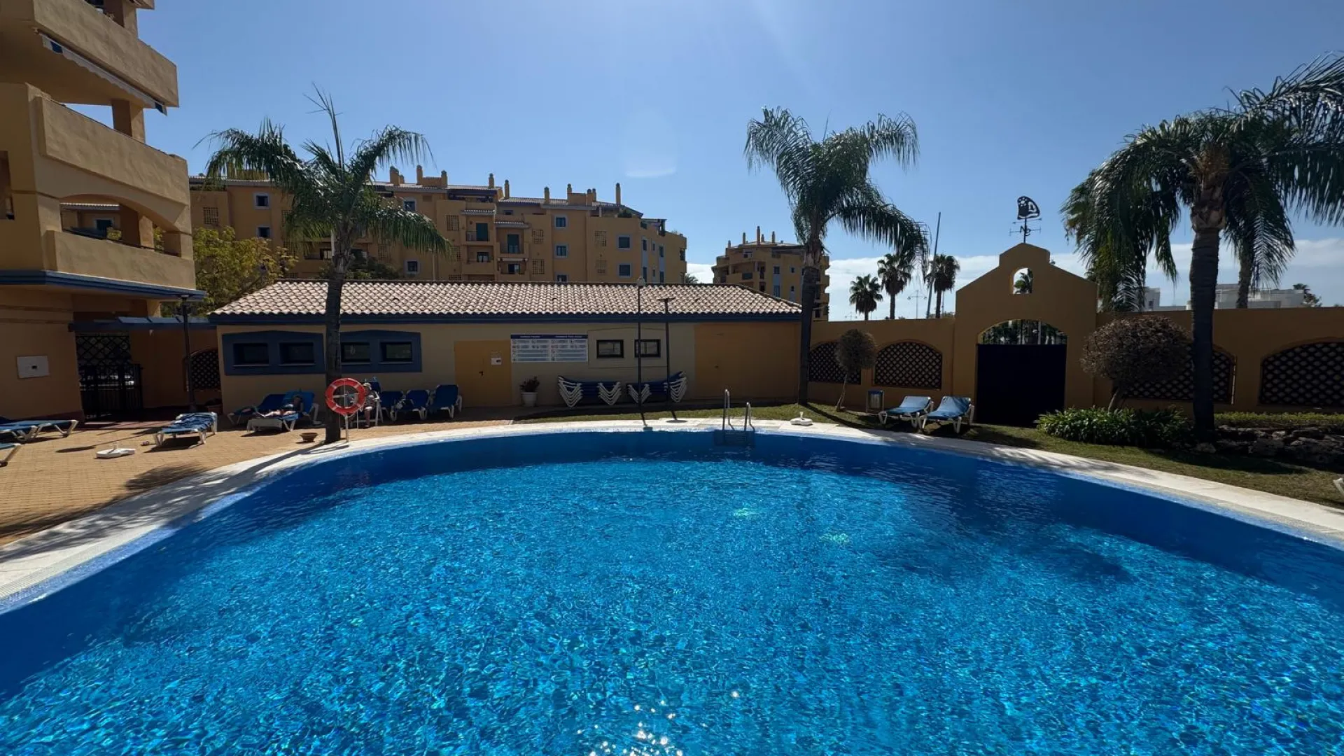 Apartment in Los Naranjos for sale