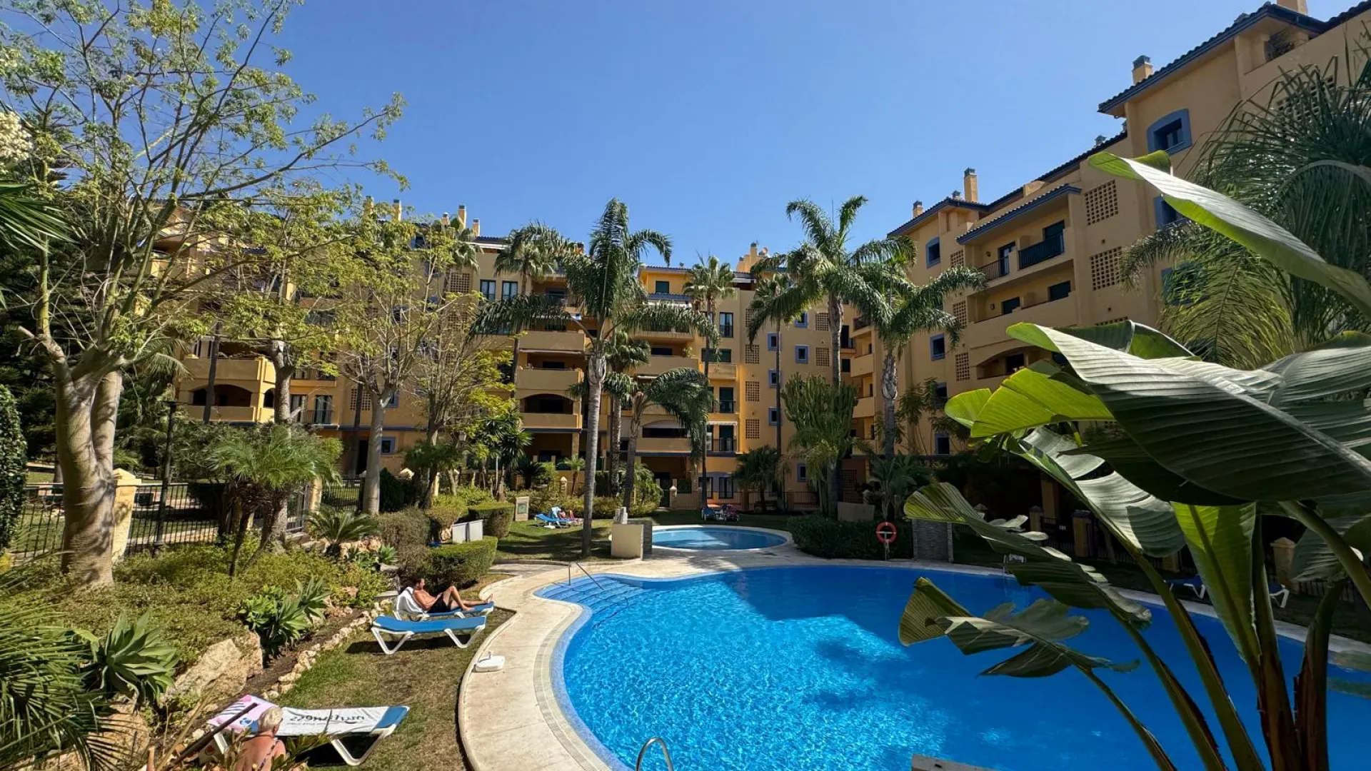 Apartment in Los Naranjos for sale