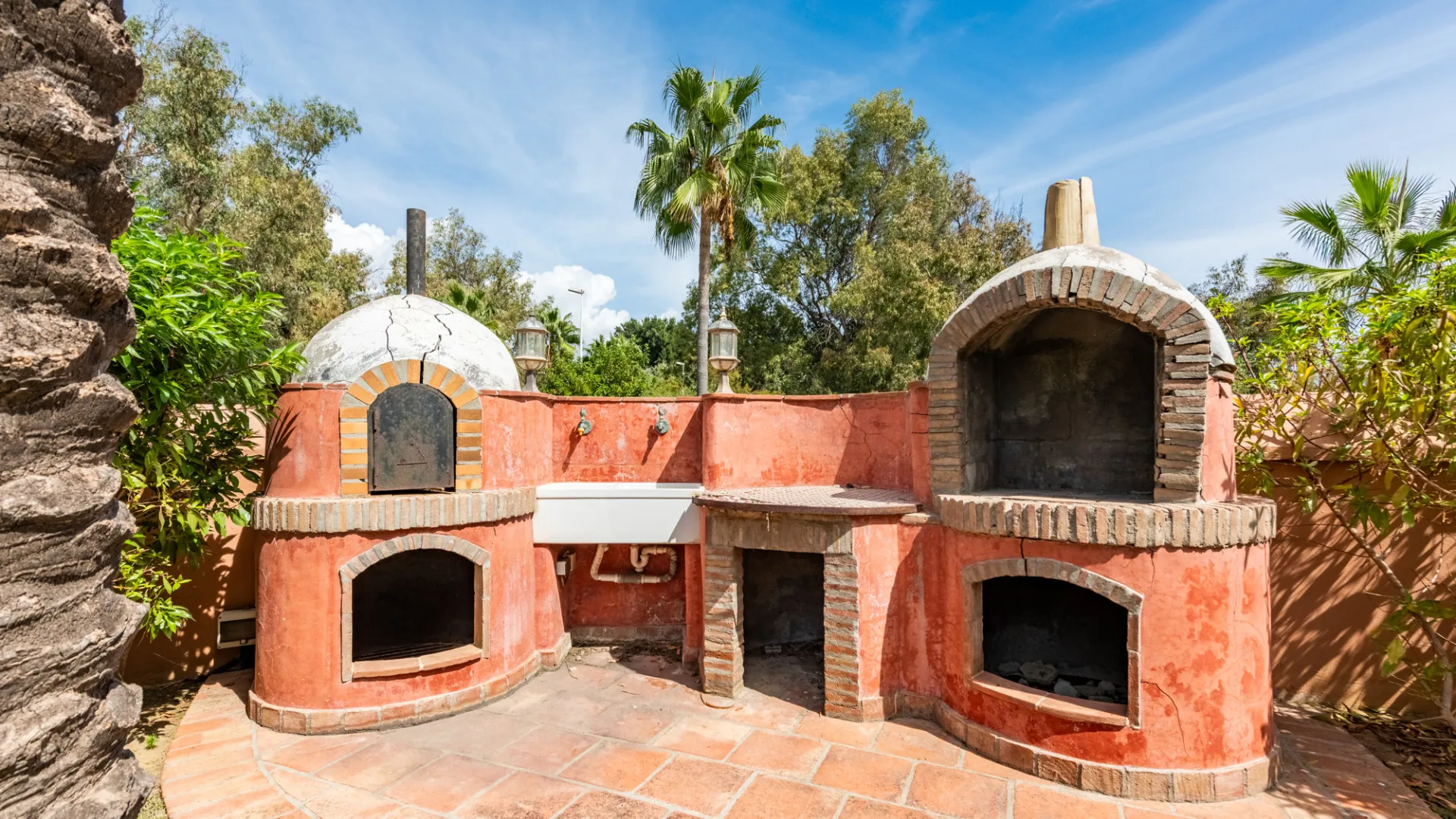 Buy La Perla de la Bahía semi detached villa with 5 bedrooms