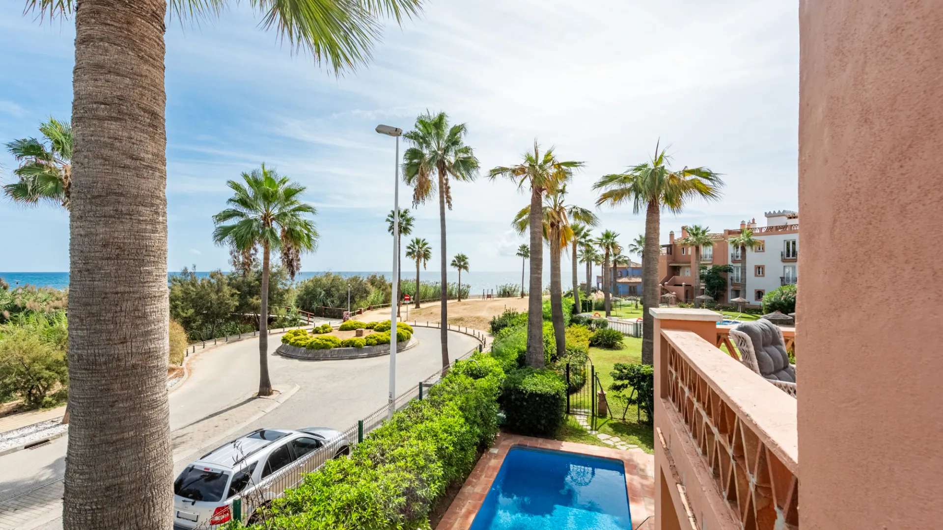 Buy La Perla de la Bahía semi detached villa with 5 bedrooms