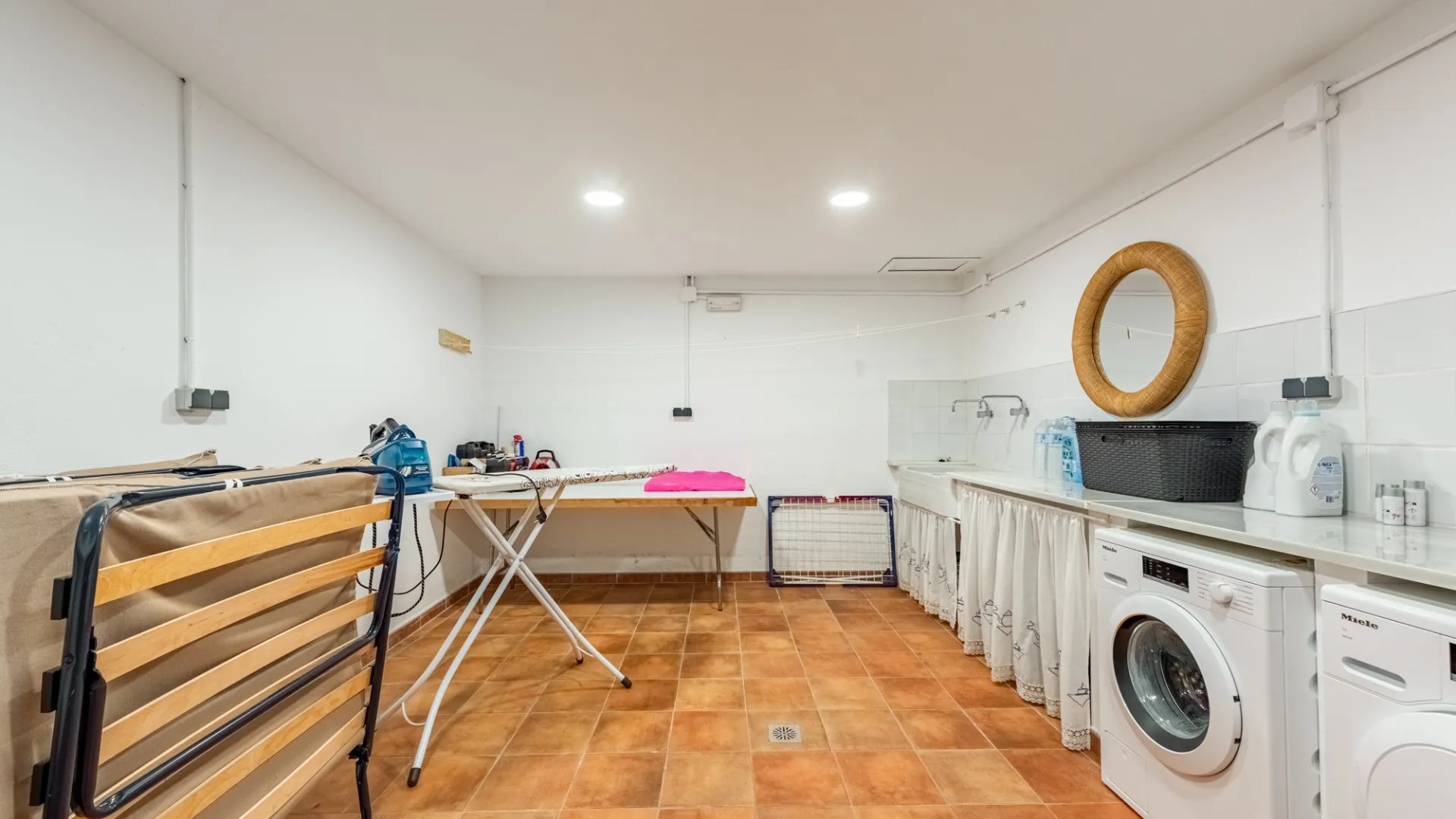 Buy La Perla de la Bahía semi detached villa with 5 bedrooms