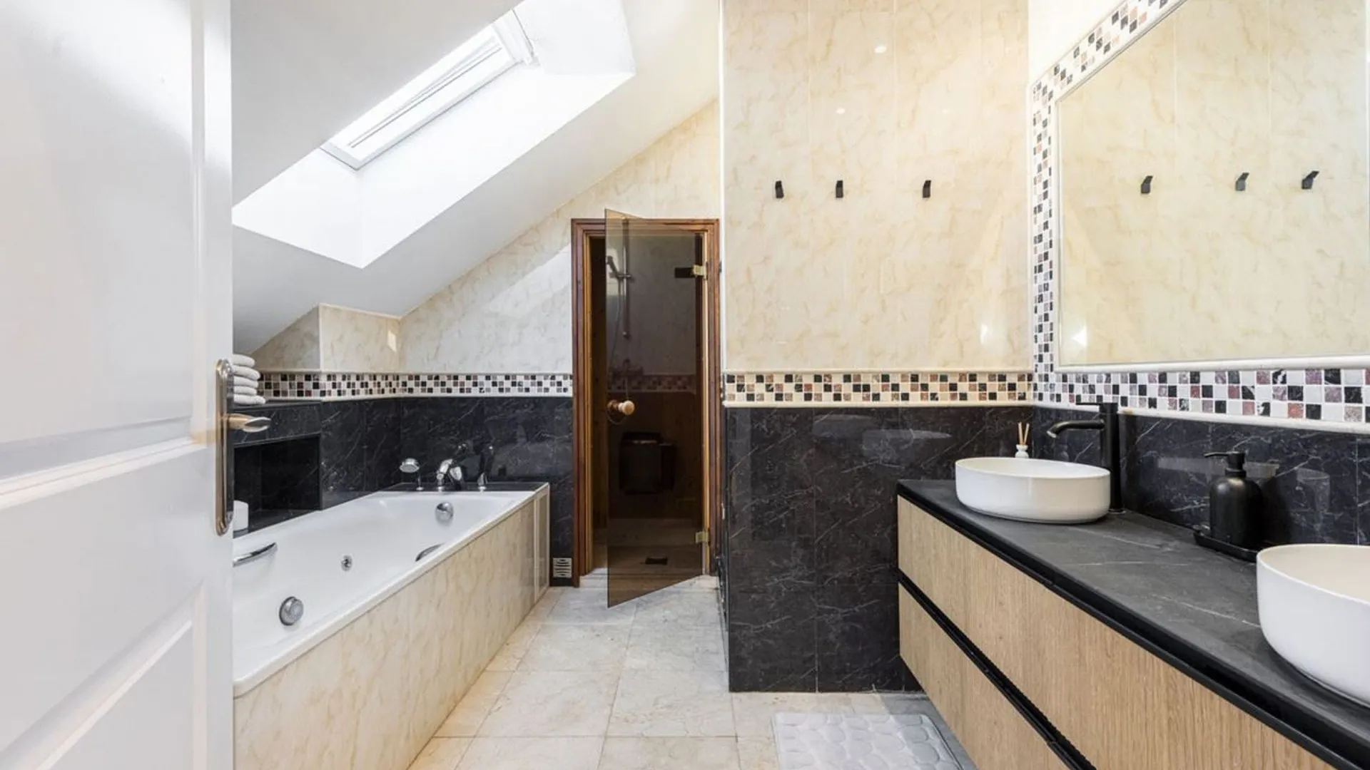 For sale San Pedro de Alcantara 1 bedroom penthouse