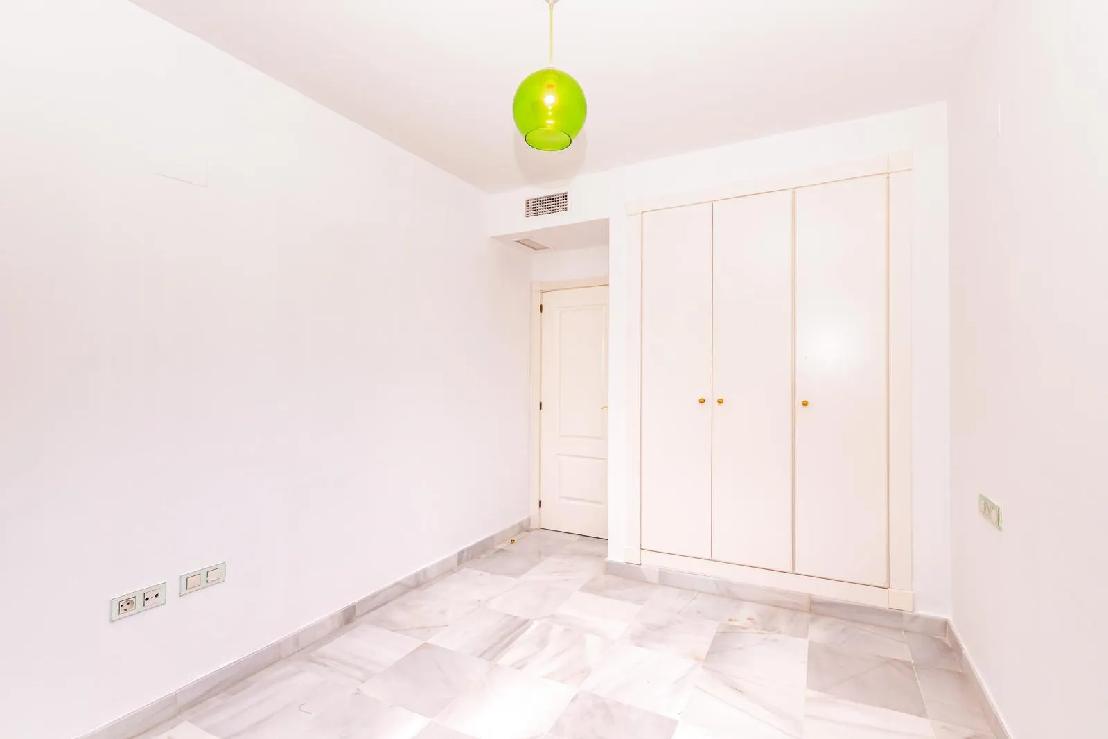 Apartamento en venta de 4 dormitorios en Hacienda del Sol