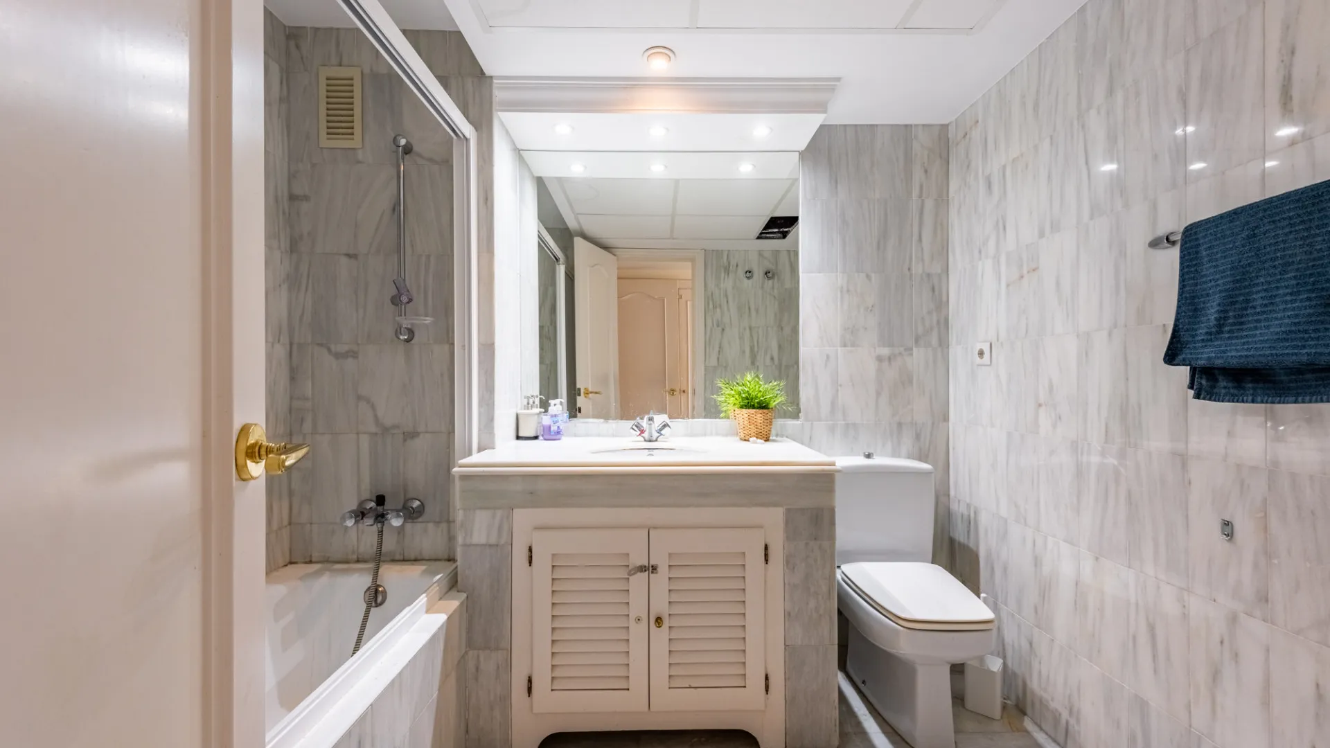 For sale apartment in Bel Air with 2 bedrooms