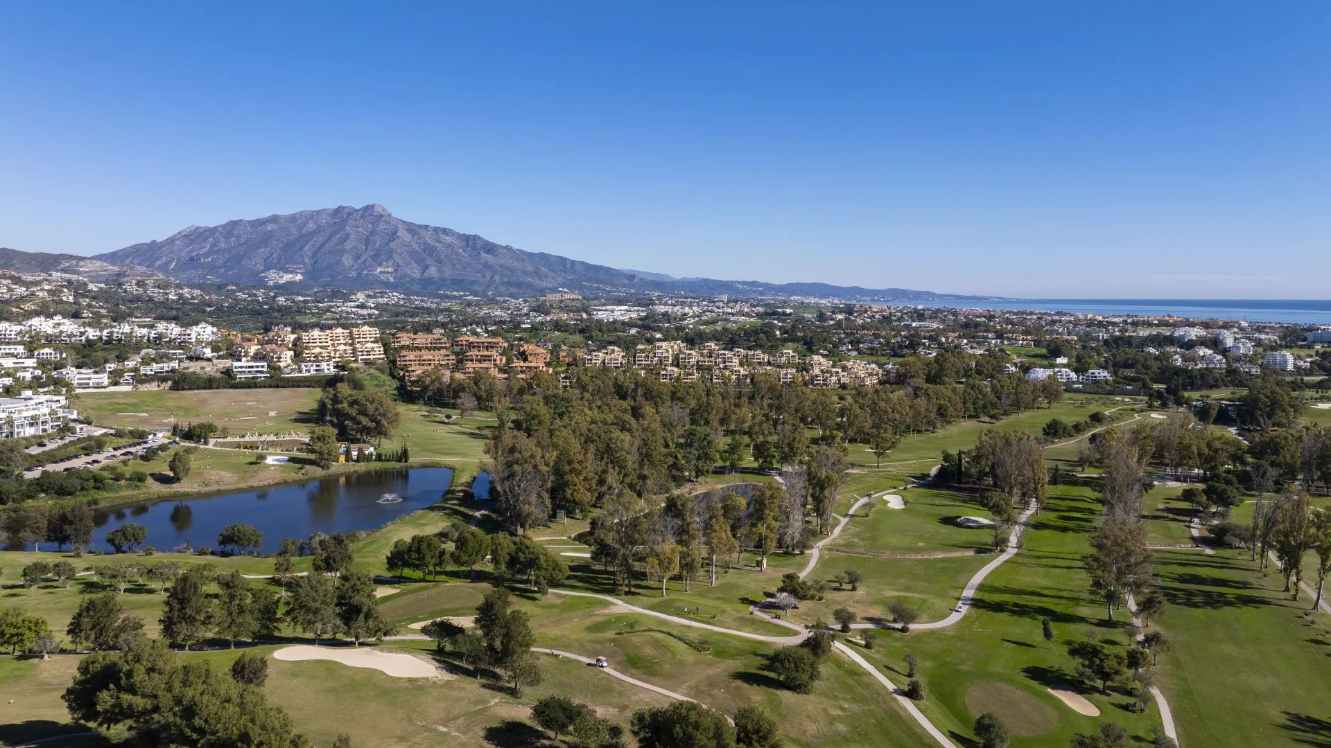 Altos del Paraiso villa for sale