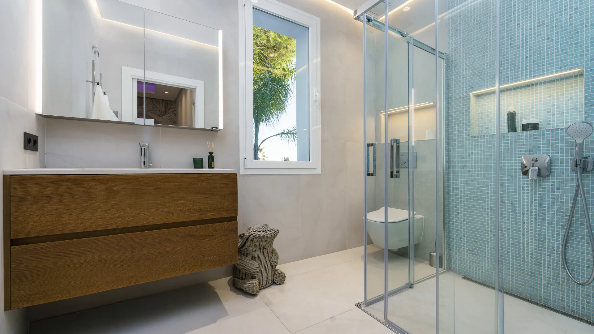 Nueva Andalucia villa for sale