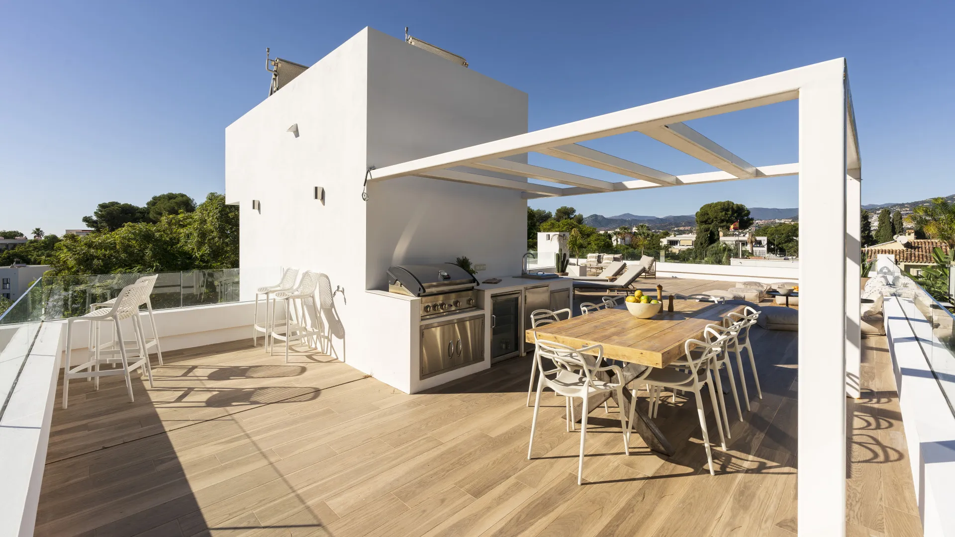 Nueva Andalucia villa for sale